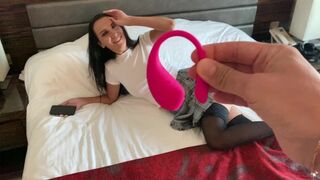 My boyfriend controls my orgasm with the Lovense Lush 3