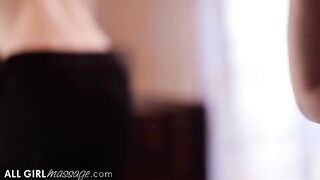 The masseuse Evelyn Claire oiled up Lena Paul’s boobs, ass, and pussy