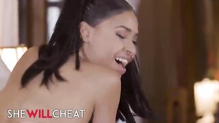 Ryder Rey cheats on her hubby with her boss in HD