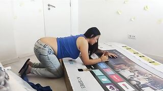 I fucked my stepmom through a hole in the box, she thought it was my dad