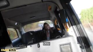 Jayla De Angelis wraps her gloves around cabbie's cock in a steamy Fake Taxi scene