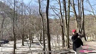A day with Kleomodel ended with a group encounter in the woods