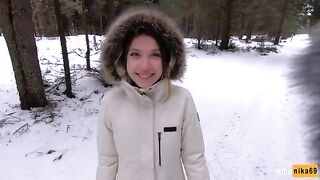 Babe loves to have sex in the fresh air even in winter