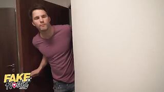 A girl is having an affair with the manager of a fake hostel