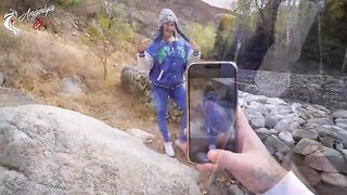 A sexy girl made a blowjob for her friend in nature after photo shooting