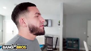 PAWG alert: Peter Green obsessed with Harley King’s juicy booty