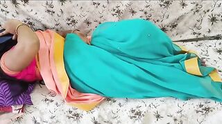 Bhabhi caught for rough sex in public place