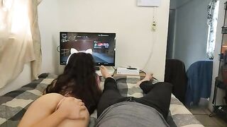 I fucked a sexy gamer girl with big tits, she’s really good