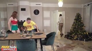 Stepmom’s anal sex proposal to her stepson at Thanksgiving
