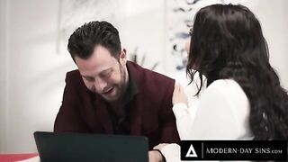 Violet Starr cheats on her husband with a client who loves to fuck hard