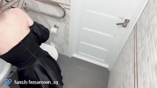First night date with a guy ended with sex in the toilet, just like in the movies