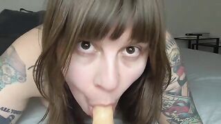 Oh Jeez, Wisconsin Girlfriend Loves to Get Face Fucked