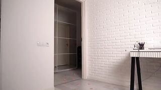 The address was missed, so the courier stayed for the night with a surprise