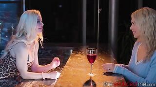 Teen Jill Kassidy gets seduced by busty bartender