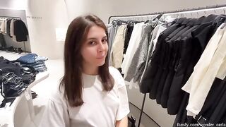Fitting room cheat with the most beautiful girl, a risk worth taking