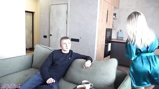 A girl taught her boyfriend to fuck like a pro with her mom’s help