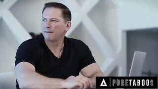 Big-breasted stepdaughter Hazel Moore gets fucked by her pawg stepdad