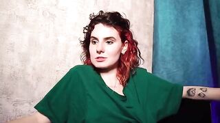 A cute 18-year-old girl agreed to sex for money, just like Darcy Dark