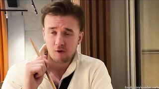 A hot chick got fucked in the fitting room of a shopping mall