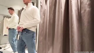 A hot chick got fucked in the fitting room of a shopping mall