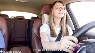 The stepson fucks his beautiful stepmom in the car after driving lessons