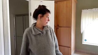 A couple tries to get a better deal from the pregnant landlord