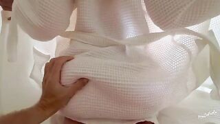 My stepbrother can’t resist my juicy ass, damn!