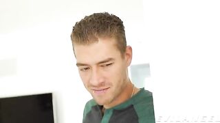 The future bride sneaked for a hard anal sex before the wedding with Jaye Summers