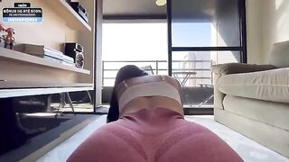 A girl was fucked by her personal trainer without protection after her pants tore