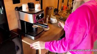 A hot blondie Leah Meow would like to start the day with coffee and sex