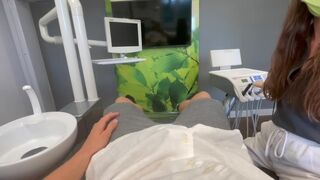 Hot sex at the dentist's office, just like in the videos!