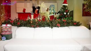 Merry Christmas with sweet Sia Siberia in a hot cosplay show