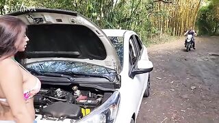 A stranger helped me in my car, and I thanked him with my pussy