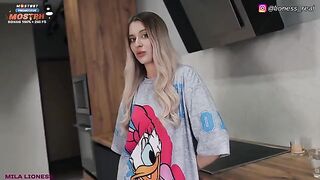 A coffee break with my hot stepsister turned into something hot