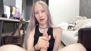 A cute elf with silver hair got a lot of cum in her pussy