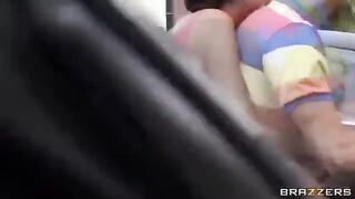 The guy with his friends fucked in a car two whores
