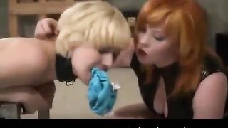 Lesbian beauties fuck each other and tie with a rope