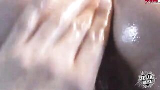 Girl was finger-fucking and came, then her boyfriend fucked her