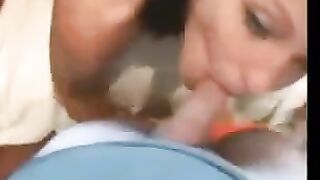 Guy finished on the face of his girlfriend after sex