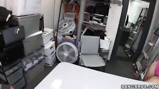 The man changed his wife for a cleaner at work