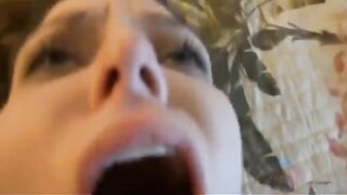 A man got his dick sucked by a member of his glory at home