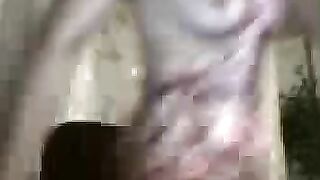 It was easy to show one's personality in a video chat, even without clothes