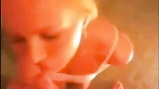 A blowjob at home always ends with a cumshot in the face