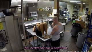 A cute girl worked hard and wanted to relax with sex