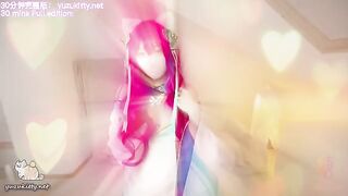The nine-tailed fox Ahri extracts essence from a mystery box in this exclusive, high-definition pornrn video