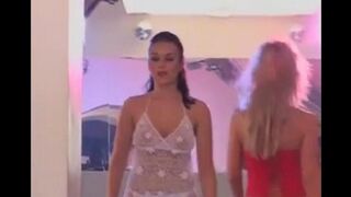 Models organized an orgy after the show, inviting everyone to join in the fun