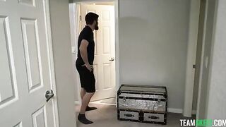 The guy gently licked the sweet pussy of his girlfriend in a passionate session