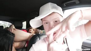 A pick-up guy arranged a sex threesome with a girl he met