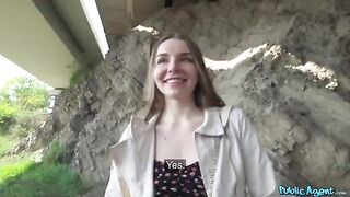 A girl agreed to have sex with me for 200 dollars