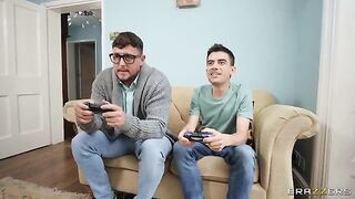 The man came to the house at the wrong moment, so he got intimate with the wife